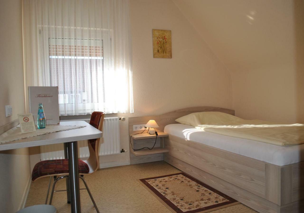 Landgasthof Fleischhauer Homberg  ภายนอก รูปภาพ